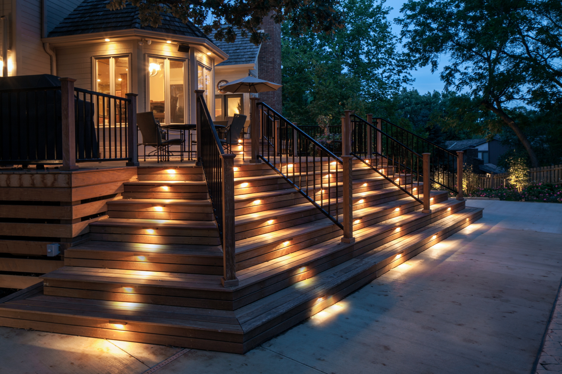 outside steps lights